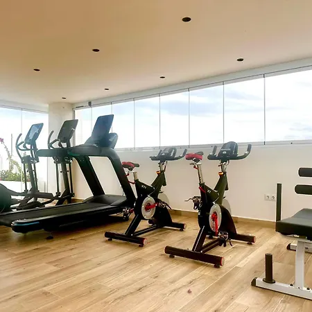 Apartment Mtr Temporary Rent Apto 4 Luminoso Con Zonas Chill Out Y Gym