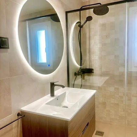 Apartment Mtr Temporary Rent Apto 4 Luminoso Con Zonas Chill Out Y Gym Marbella