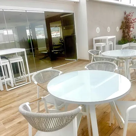 Apartment Mtr Temporary Rent Apto 4 Luminoso Con Zonas Chill Out Y Gym