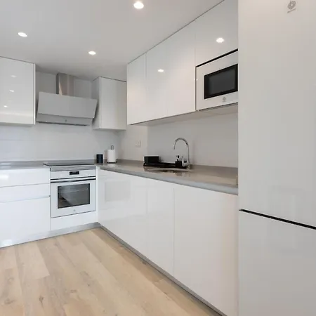 Mtr Temporary Rent Apto 4 Luminoso Con Zonas Chill Out Y Gym * ماربيا
