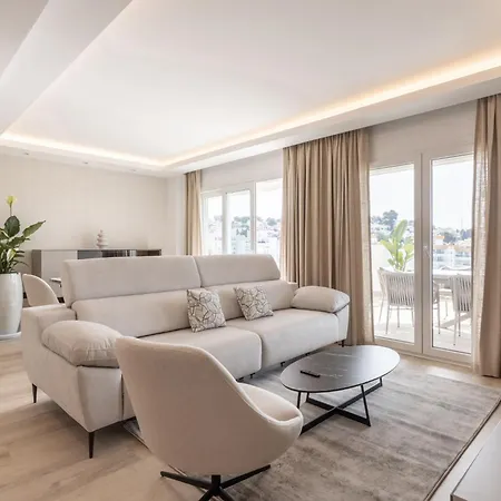 Apartment Mtr Temporary Rent Apto 4 Luminoso Con Zonas Chill Out Y Gym Marbella
